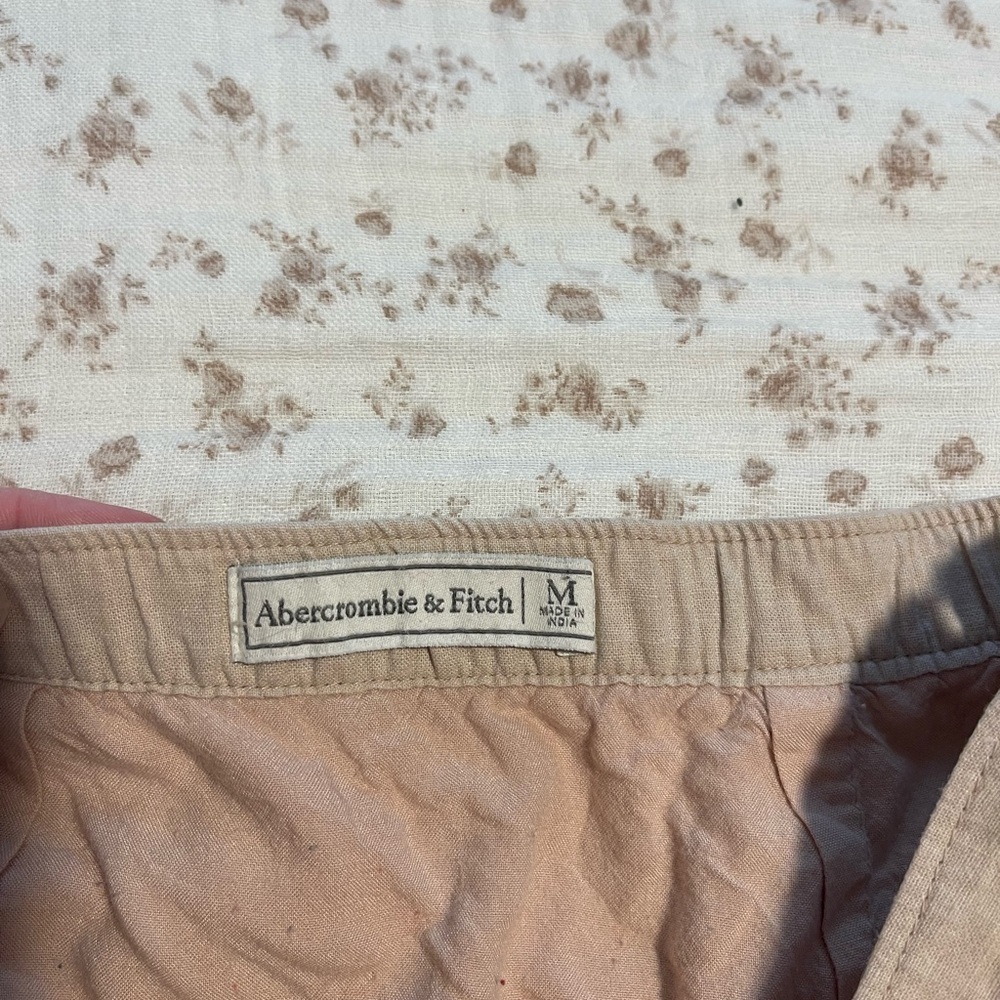 Abercrombie & Fitch Tan Mini Skirt - Picture 2 of 7